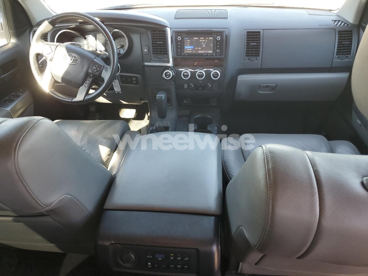 Photo 8 of 2019 TOYOTA SEQUOIA SR5 (VIN 5TDZY5G13KS072712)