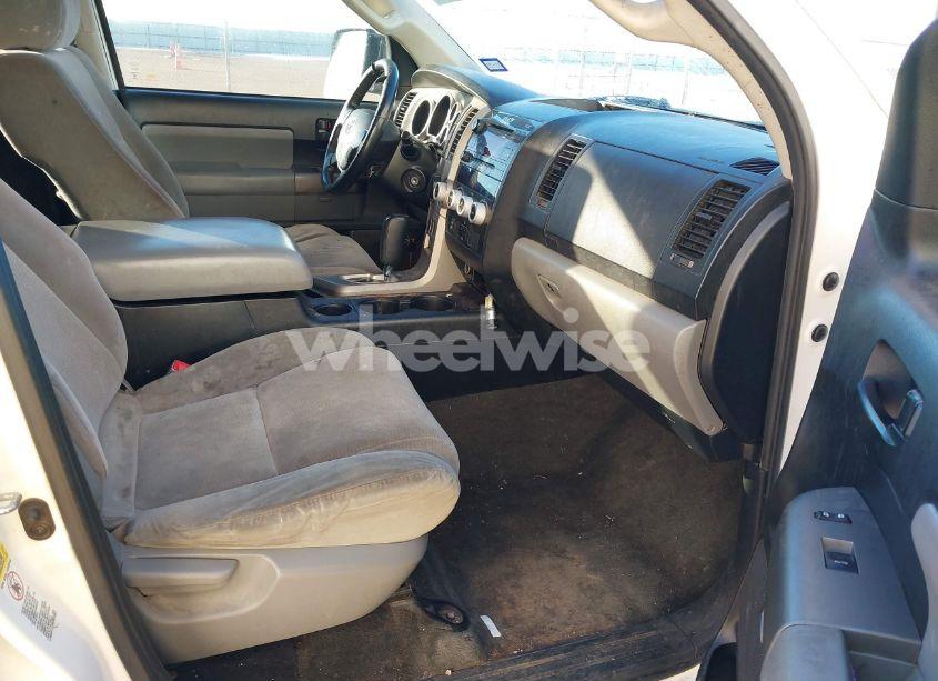 Photo 5 of 2012 Toyota Sequoia SR5 5.7L V8 (VIN 5TDZY5G15CS041463)