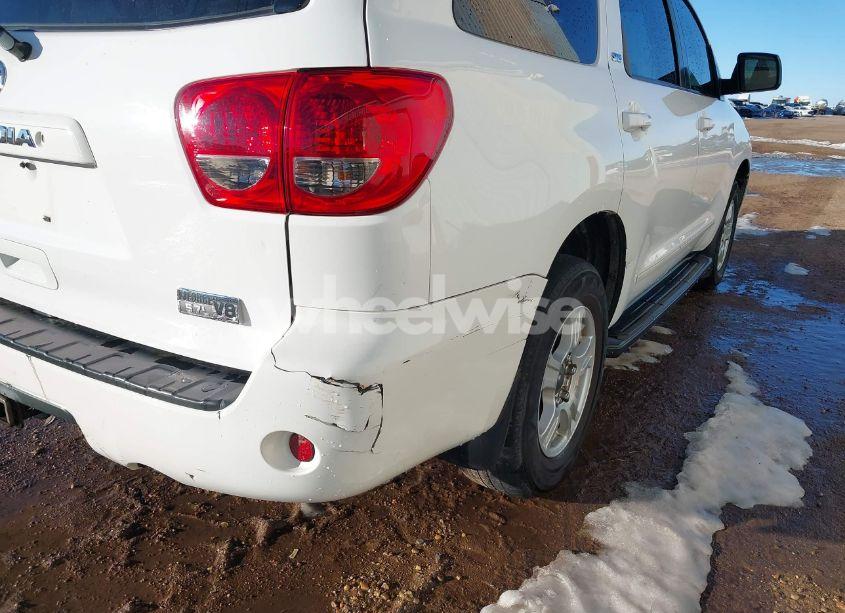 Photo 6 of 2012 Toyota Sequoia SR5 5.7L V8 (VIN 5TDZY5G15CS041463)