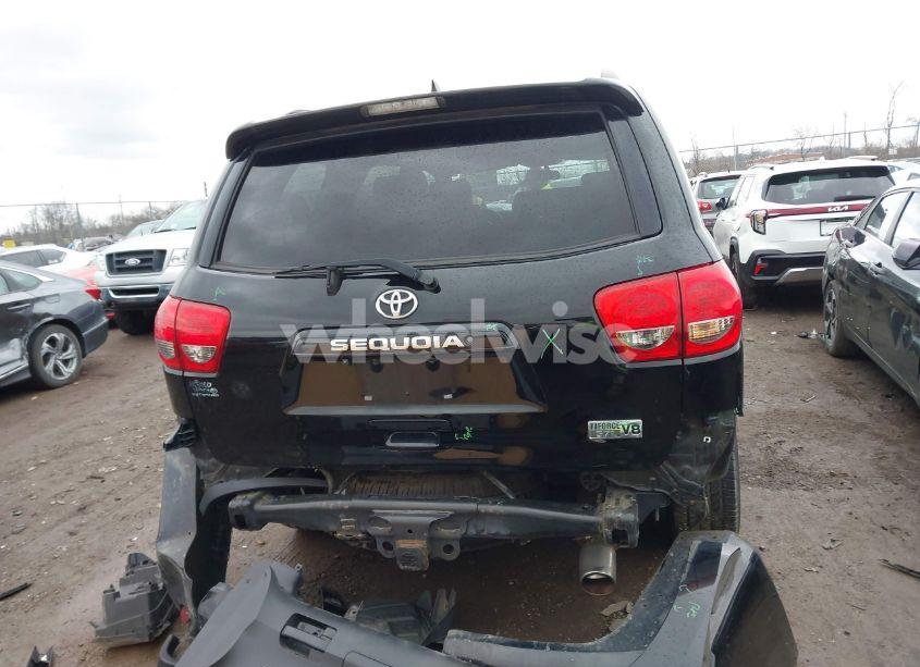 Photo 17 of 2013 Toyota Sequoia SR5 5.7L V8 (VIN 5TDZY5G16DS049802)