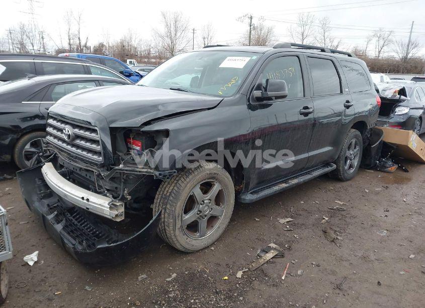 Photo 2 of 2013 Toyota Sequoia SR5 5.7L V8 (VIN 5TDZY5G16DS049802)