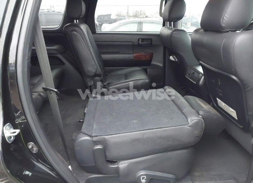 Photo 8 of 2013 Toyota Sequoia SR5 5.7L V8 (VIN 5TDZY5G16DS049802)