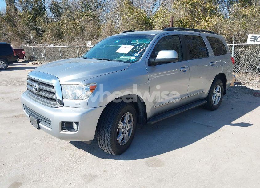 Photo 2 of 2014 Toyota Sequoia SR5 5.7L V8 (VIN 5TDZY5G18ES054999)