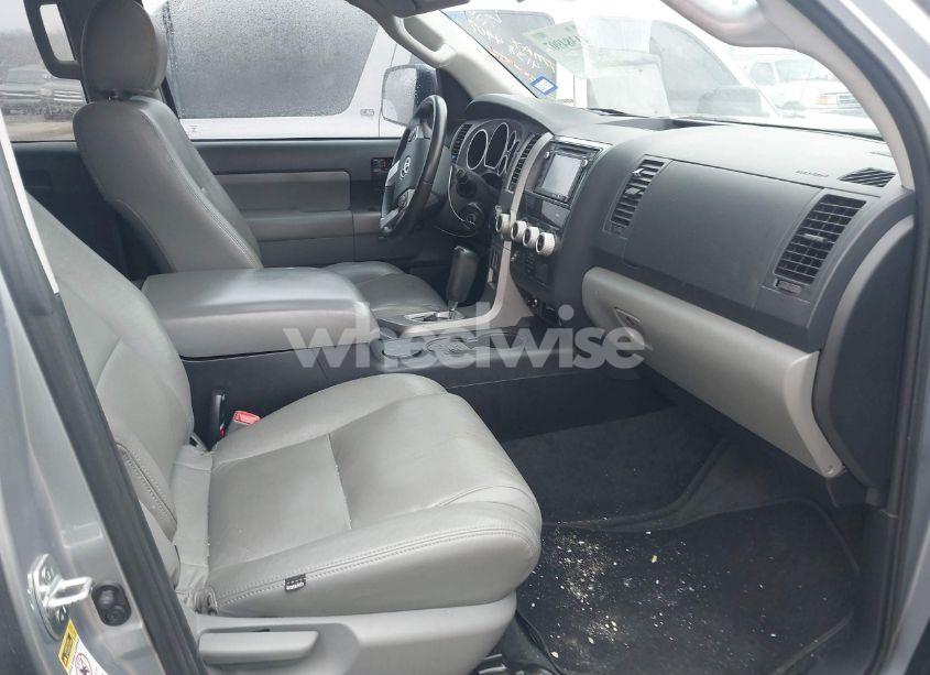 Photo 5 of 2014 Toyota Sequoia SR5 5.7L V8 (VIN 5TDZY5G18ES054999)