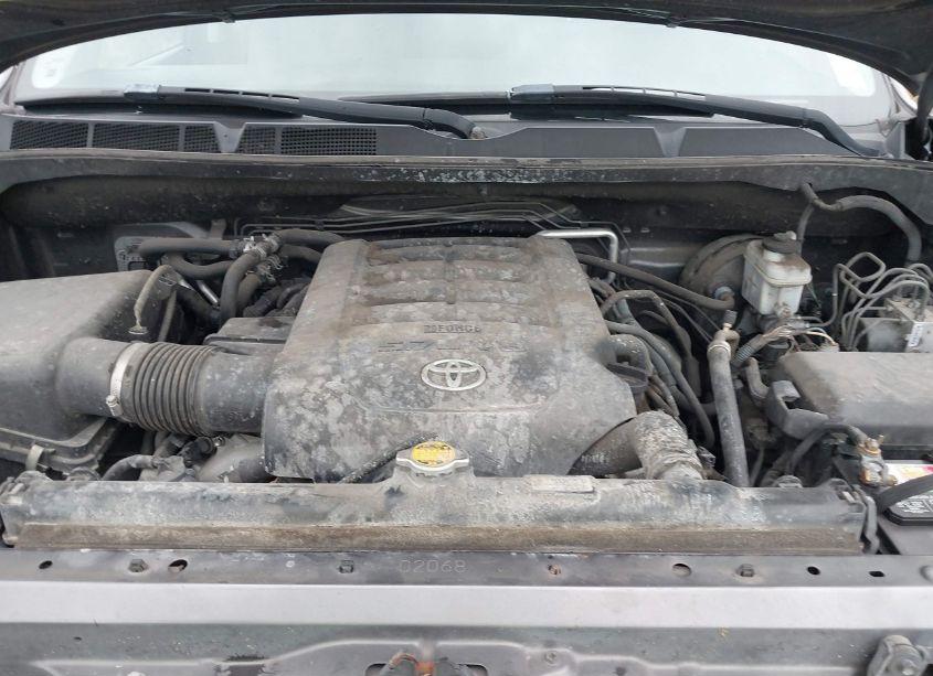 Photo 10 of 2012 Toyota Sequoia SR5 5.7L V8 (VIN 5TDZY5G19CS038419)