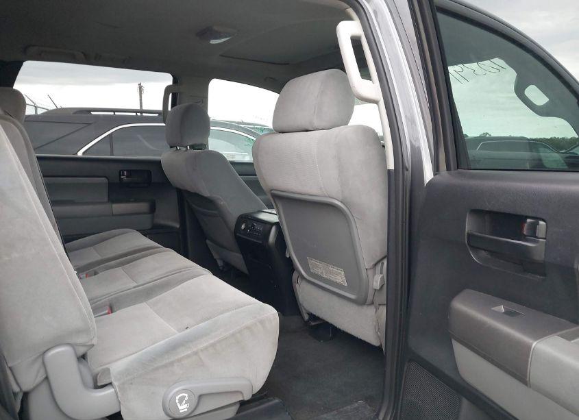 Photo 8 of 2012 Toyota Sequoia SR5 5.7L V8 (VIN 5TDZY5G19CS038419)