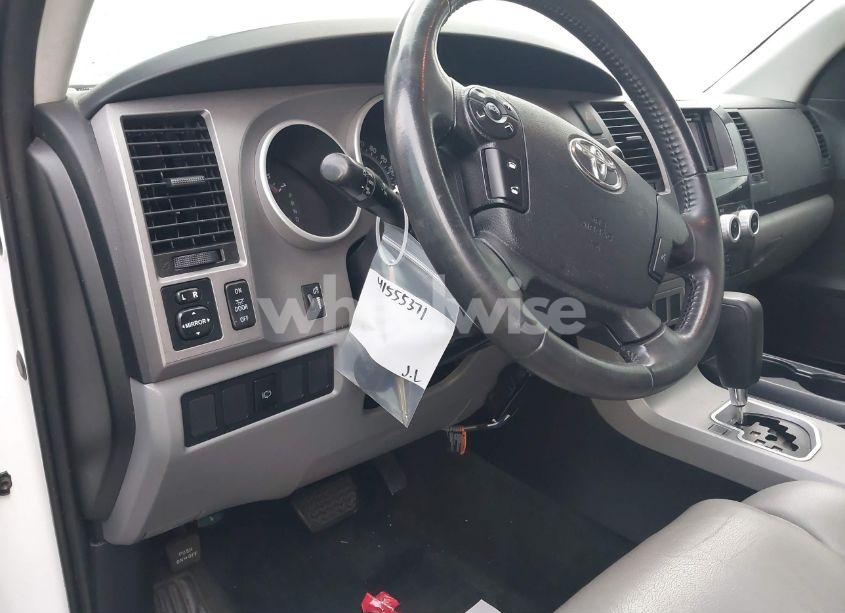 Photo 19 of 2013 Toyota Sequoia SR5 5.7L V8 (VIN 5TDZY5G19DS044397)