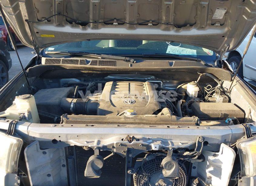 Photo 10 of 2013 Toyota Sequoia SR5 5.7L V8 (VIN 5TDZY5G19DS044917)