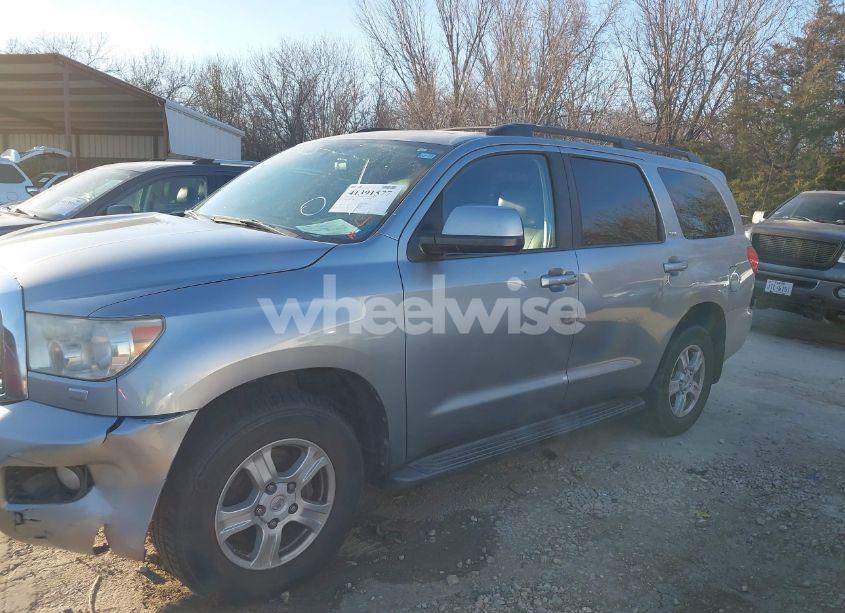 Photo 14 of 2013 Toyota Sequoia SR5 5.7L V8 (VIN 5TDZY5G19DS044917)