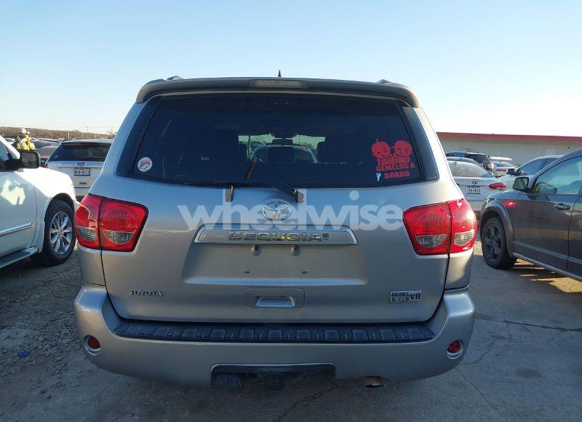 Photo 16 of 2013 Toyota Sequoia SR5 5.7L V8 (VIN 5TDZY5G19DS044917)