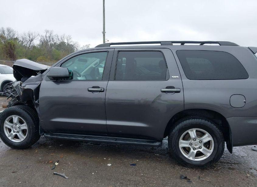 Photo 15 of 2013 Toyota Sequoia SR5 5.7L V8 (VIN 5TDZY5G1XDS044618)