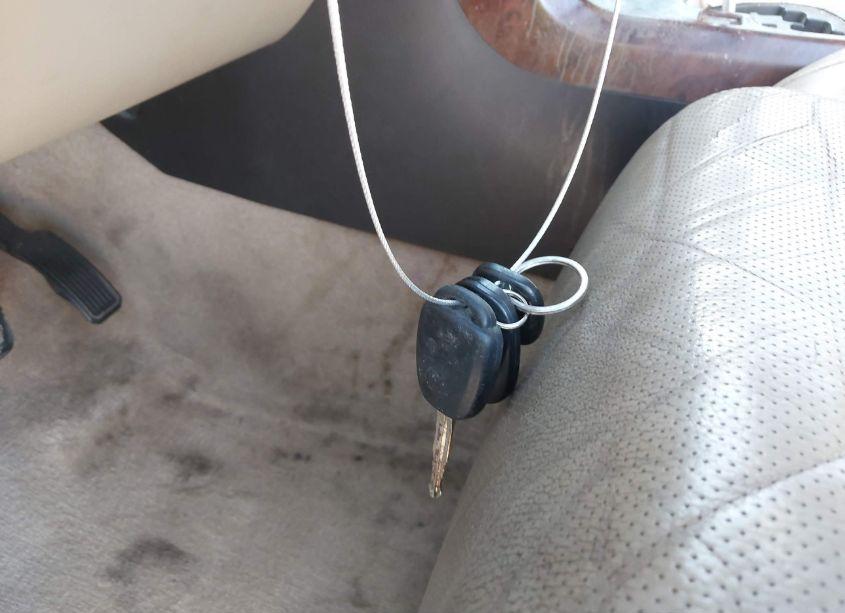 Photo 11 of 2008 Toyota Sequoia PLATINUM 5.7L V8 (VIN 5TDZY67A68S013622)