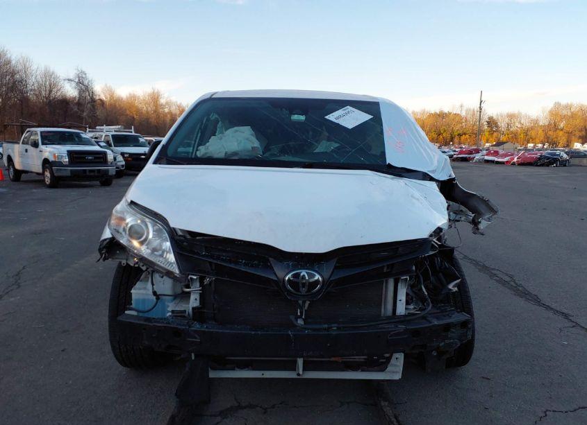 Photo 13 of 2020 Toyota Sienna L (VIN 5TDZZ3DC0LS033262)