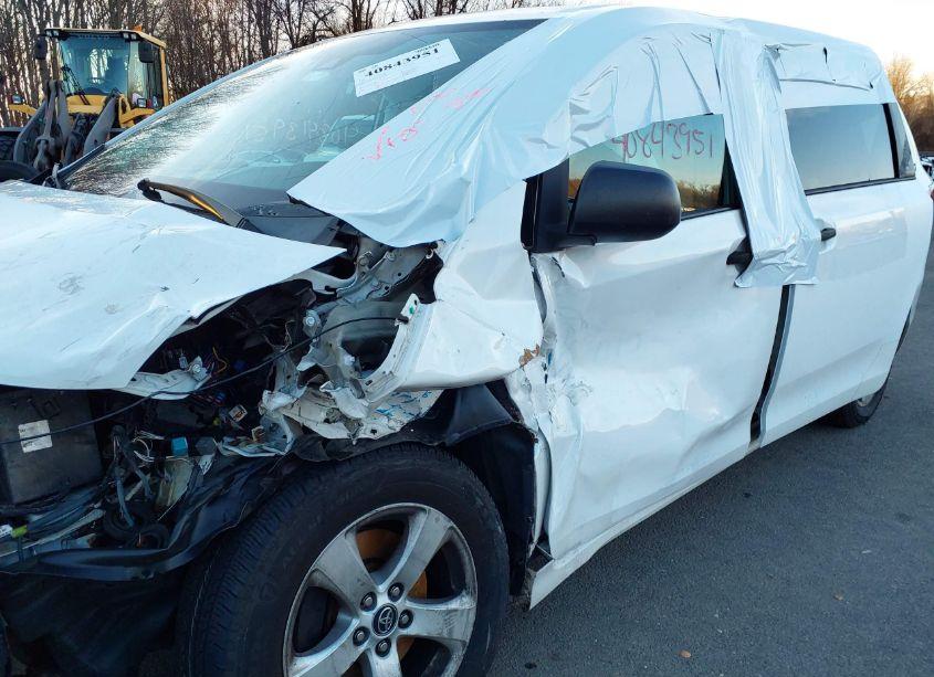 Photo 18 of 2020 Toyota Sienna L (VIN 5TDZZ3DC0LS033262)