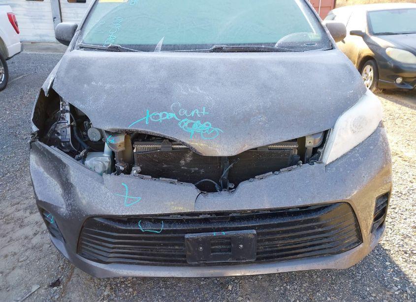 Photo 18 of 2018 Toyota Sienna L 7 PASSENGER (VIN 5TDZZ3DC1JS952314)