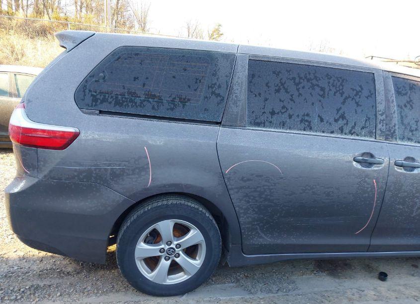 Photo 20 of 2018 Toyota Sienna L 7 PASSENGER (VIN 5TDZZ3DC1JS952314)