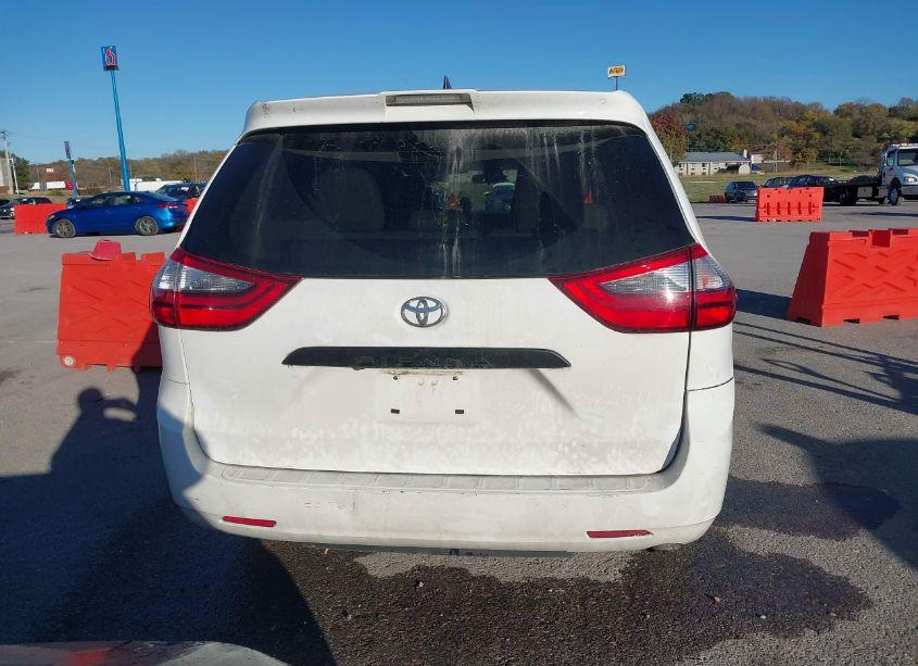 Photo 16 of 2020 Toyota Sienna L (VIN 5TDZZ3DC1LS056971)
