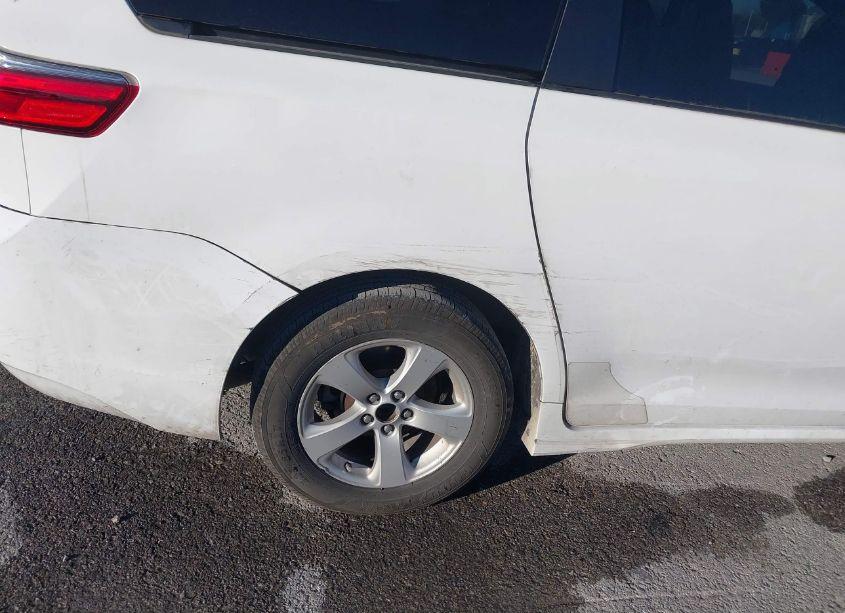 Photo 6 of 2020 Toyota Sienna L (VIN 5TDZZ3DC1LS056971)