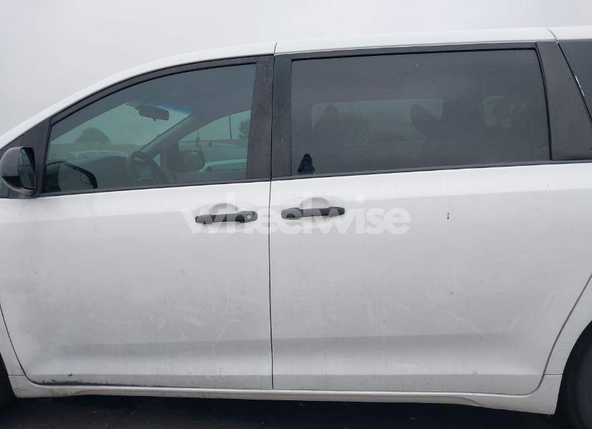 Photo 14 of 2017 Toyota Sienna L 7 PASSENGER (VIN 5TDZZ3DC2HS800102)