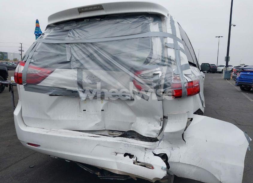 Photo 6 of 2017 Toyota Sienna L 7 PASSENGER (VIN 5TDZZ3DC2HS800102)