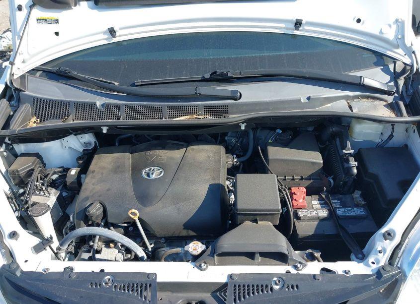 Photo 10 of 2020 Toyota Sienna L (VIN 5TDZZ3DC2LS066487)