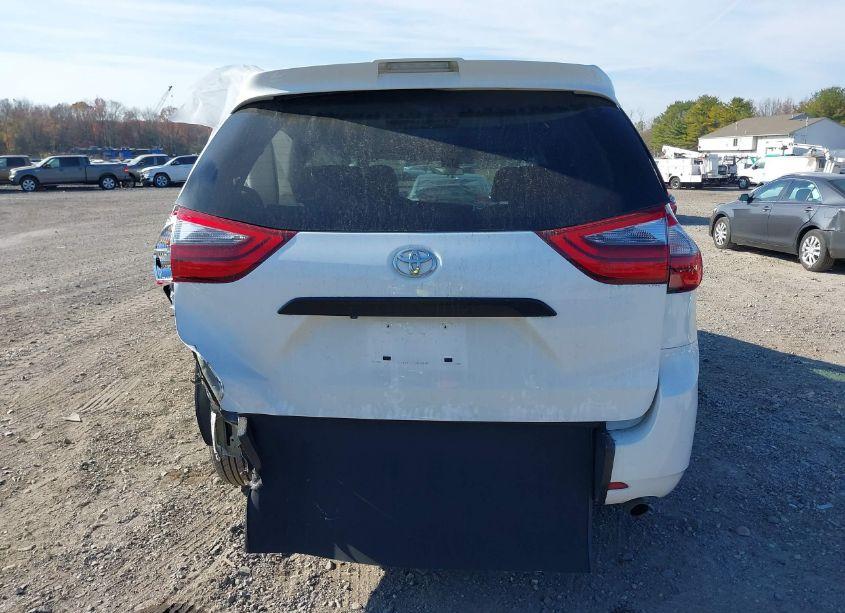 Photo 16 of 2020 Toyota Sienna L (VIN 5TDZZ3DC2LS066487)