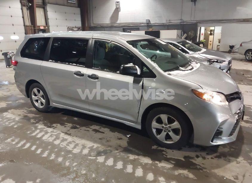 2020 Toyota Sienna L (VIN 5TDZZ3DC2LS082625) main photo