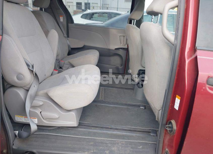 Photo 8 of 2019 Toyota Sienna L 7 PASSENGER (VIN 5TDZZ3DC3KS968533)