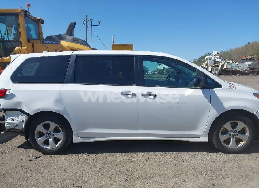 Photo 14 of 2019 Toyota Sienna L 7 PASSENGER (VIN 5TDZZ3DC4KS015569)