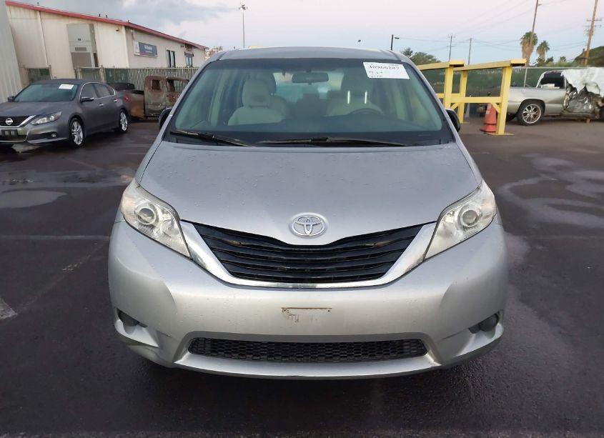 Photo 12 of 2017 Toyota Sienna L 7 PASSENGER (VIN 5TDZZ3DC5HS799625)