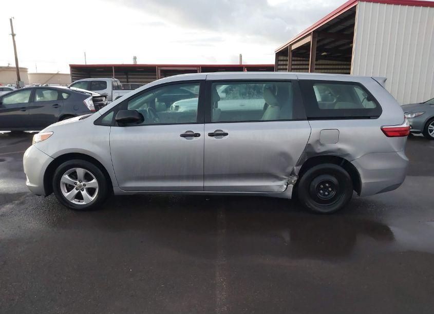 Photo 14 of 2017 Toyota Sienna L 7 PASSENGER (VIN 5TDZZ3DC5HS799625)
