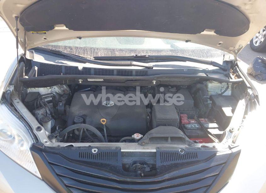 Photo 10 of 2017 Toyota Sienna L 7 PASSENGER (VIN 5TDZZ3DC6HS799116)