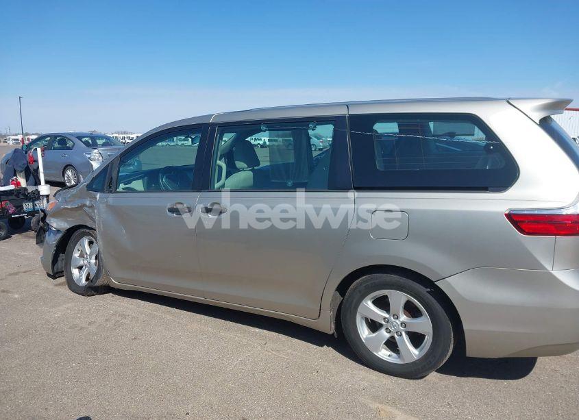 Photo 14 of 2017 Toyota Sienna L 7 PASSENGER (VIN 5TDZZ3DC6HS799116)