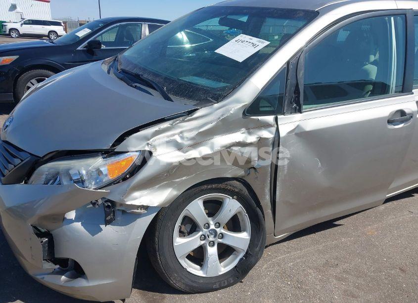 Photo 6 of 2017 Toyota Sienna L 7 PASSENGER (VIN 5TDZZ3DC6HS799116)