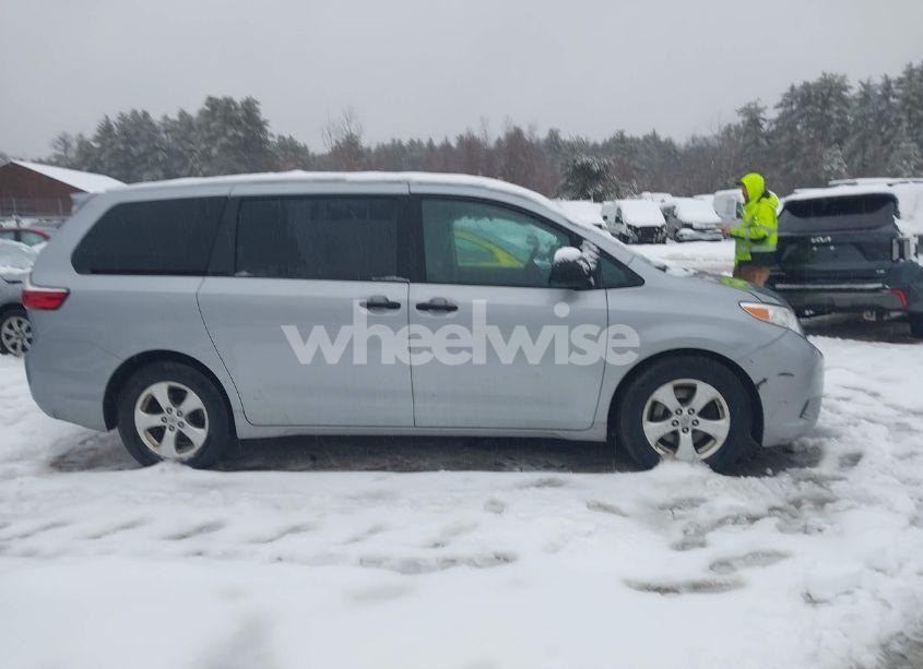 Photo 13 of 2017 Toyota Sienna L 7 PASSENGER (VIN 5TDZZ3DC9HS802672)