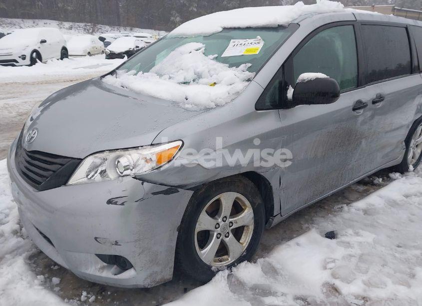 Photo 6 of 2017 Toyota Sienna L 7 PASSENGER (VIN 5TDZZ3DC9HS802672)