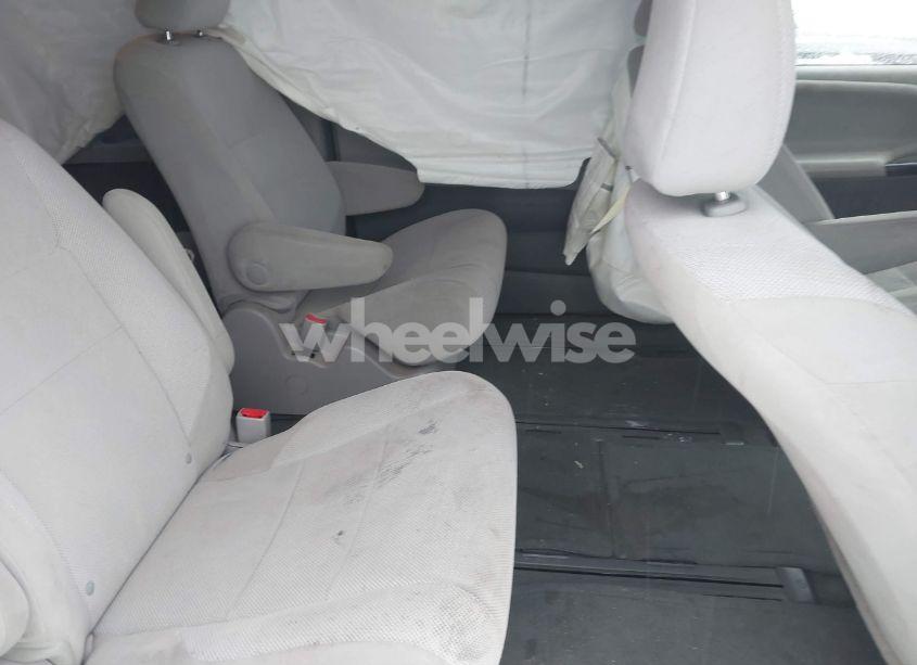 Photo 8 of 2017 Toyota Sienna L 7 PASSENGER (VIN 5TDZZ3DC9HS802672)