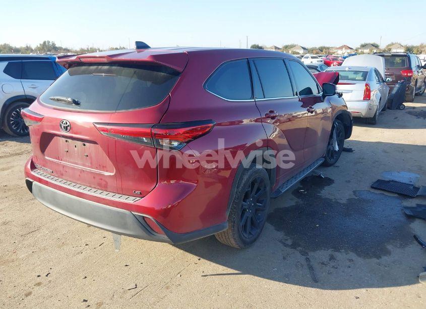 Photo 4 of 2022 Toyota Highlander LE (VIN 5TDZZRAH1NS132002)