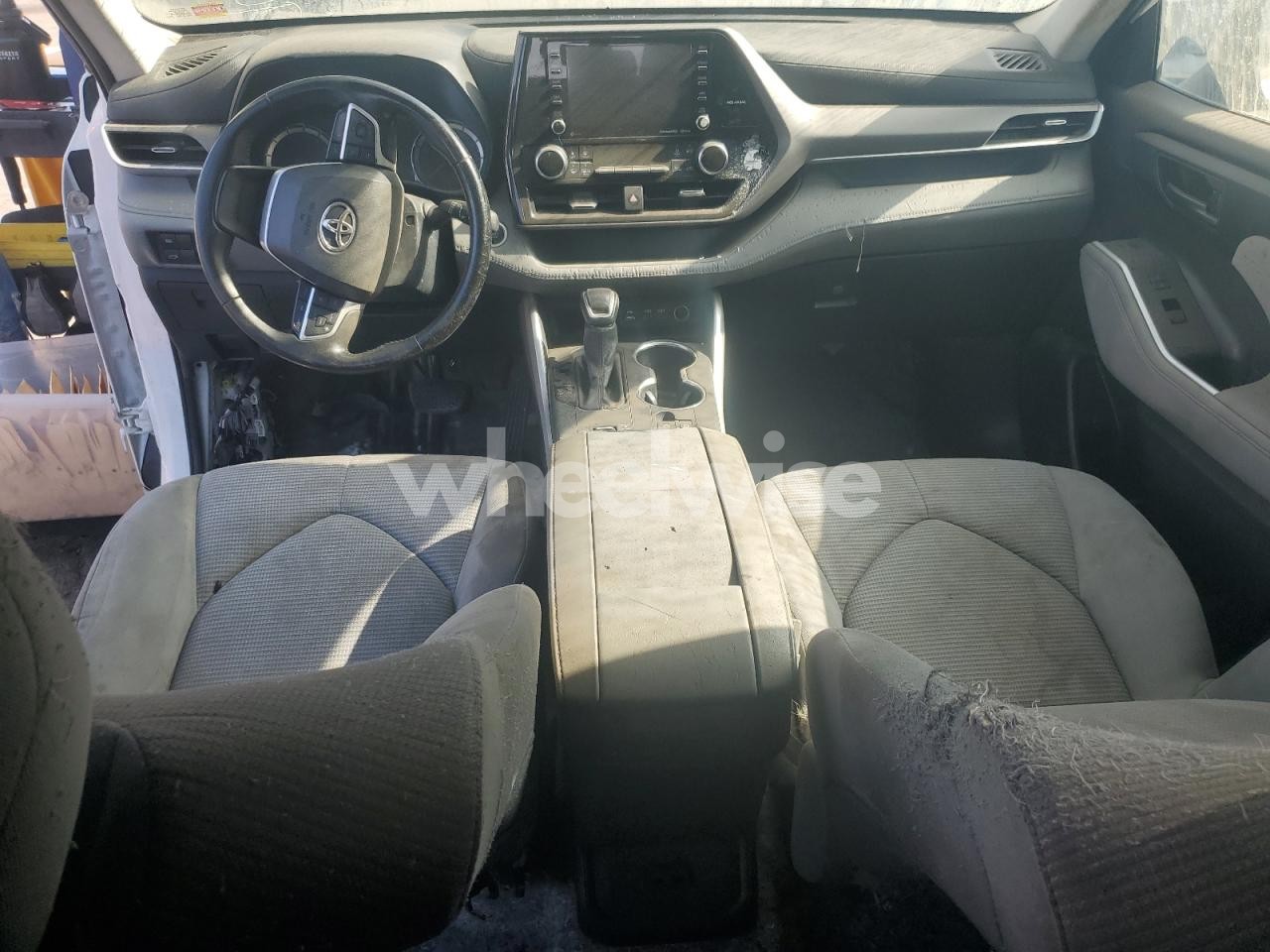 Photo 8 of 2022 TOYOTA HIGHLANDER L (VIN 5TDZZRAH2NS142389)