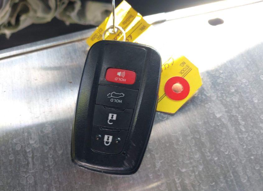 Photo 11 of 2022 Toyota Highlander LE (VIN 5TDZZRAH2NS556532)