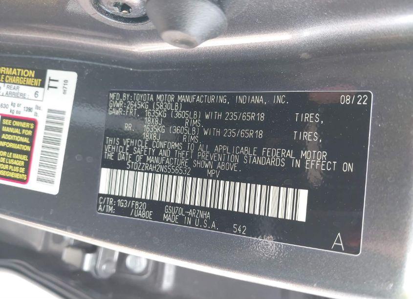 Photo 9 of 2022 Toyota Highlander LE (VIN 5TDZZRAH2NS556532)