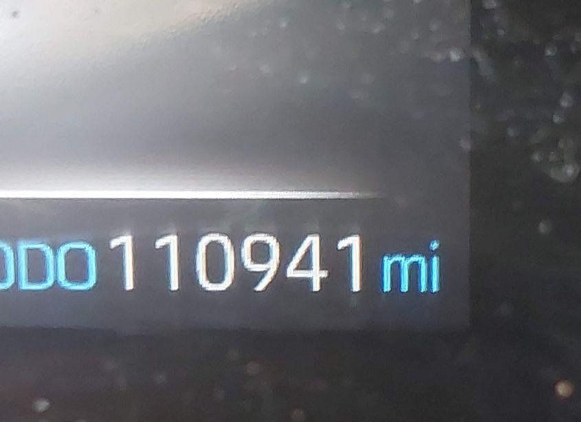 Photo 7 of 2021 Toyota Highlander LE (VIN 5TDZZRAH3MS529869)