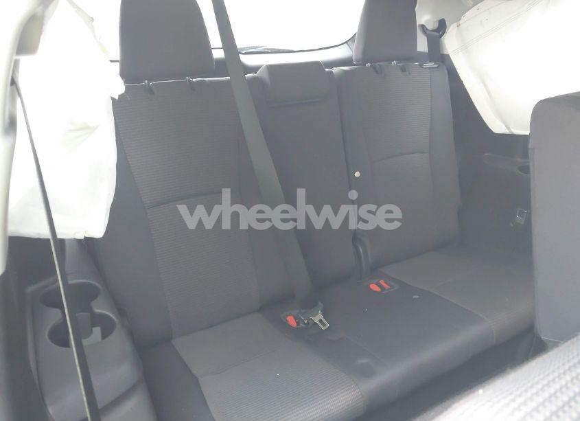 Photo 17 of 2021 Toyota Highlander LE (VIN 5TDZZRAH4MS525894)