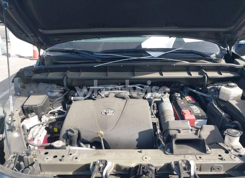 Photo 10 of 2022 Toyota Highlander LE (VIN 5TDZZRAH4NS096760)