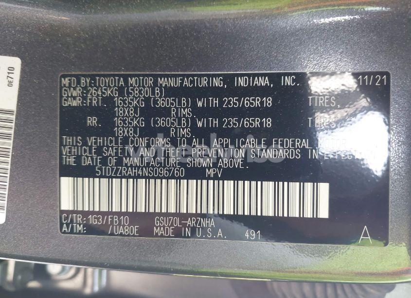 Photo 9 of 2022 Toyota Highlander LE (VIN 5TDZZRAH4NS096760)