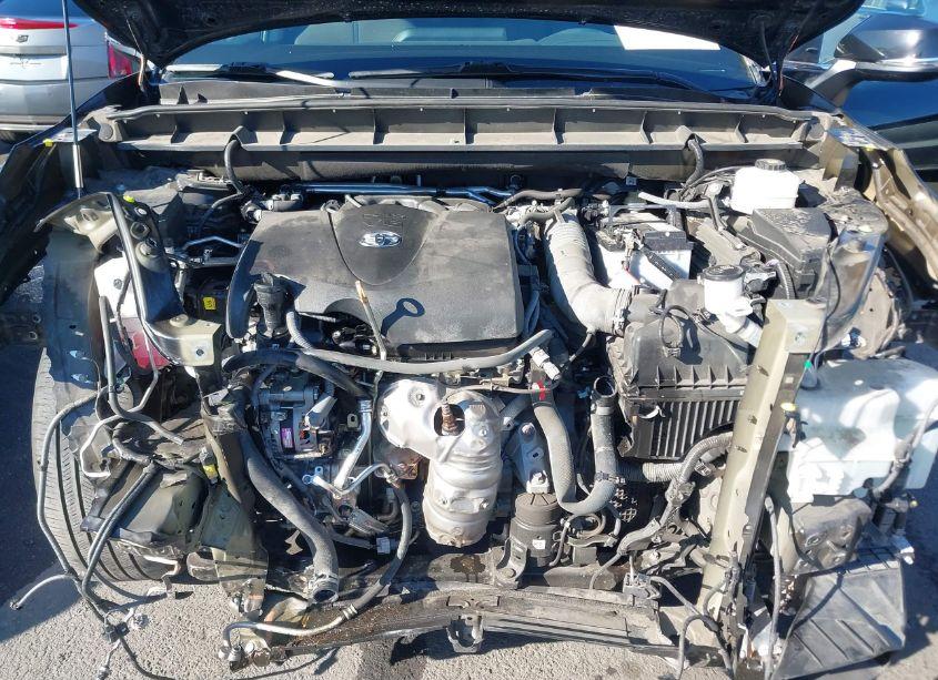 Photo 10 of 2021 Toyota Highlander LE (VIN 5TDZZRAH6MS515349)