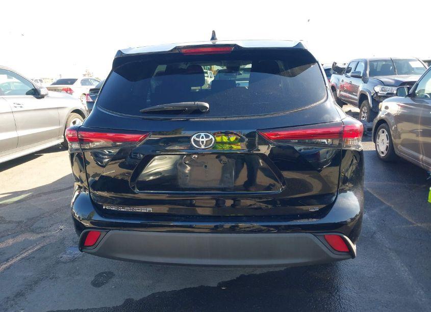 Photo 17 of 2021 Toyota Highlander LE (VIN 5TDZZRAH6MS515349)