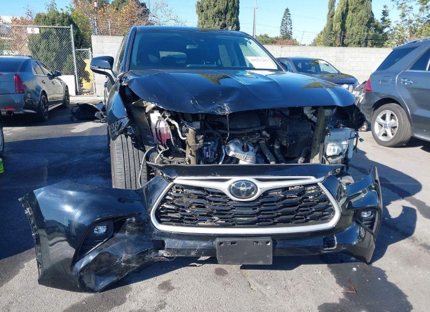 Photo 19 of 2021 Toyota Highlander LE (VIN 5TDZZRAH6MS515349)