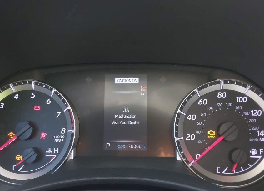 Photo 7 of 2021 Toyota Highlander LE (VIN 5TDZZRAH6MS515349)