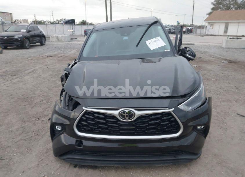 Photo 12 of 2021 Toyota Highlander LE (VIN 5TDZZRAH9MS051389)